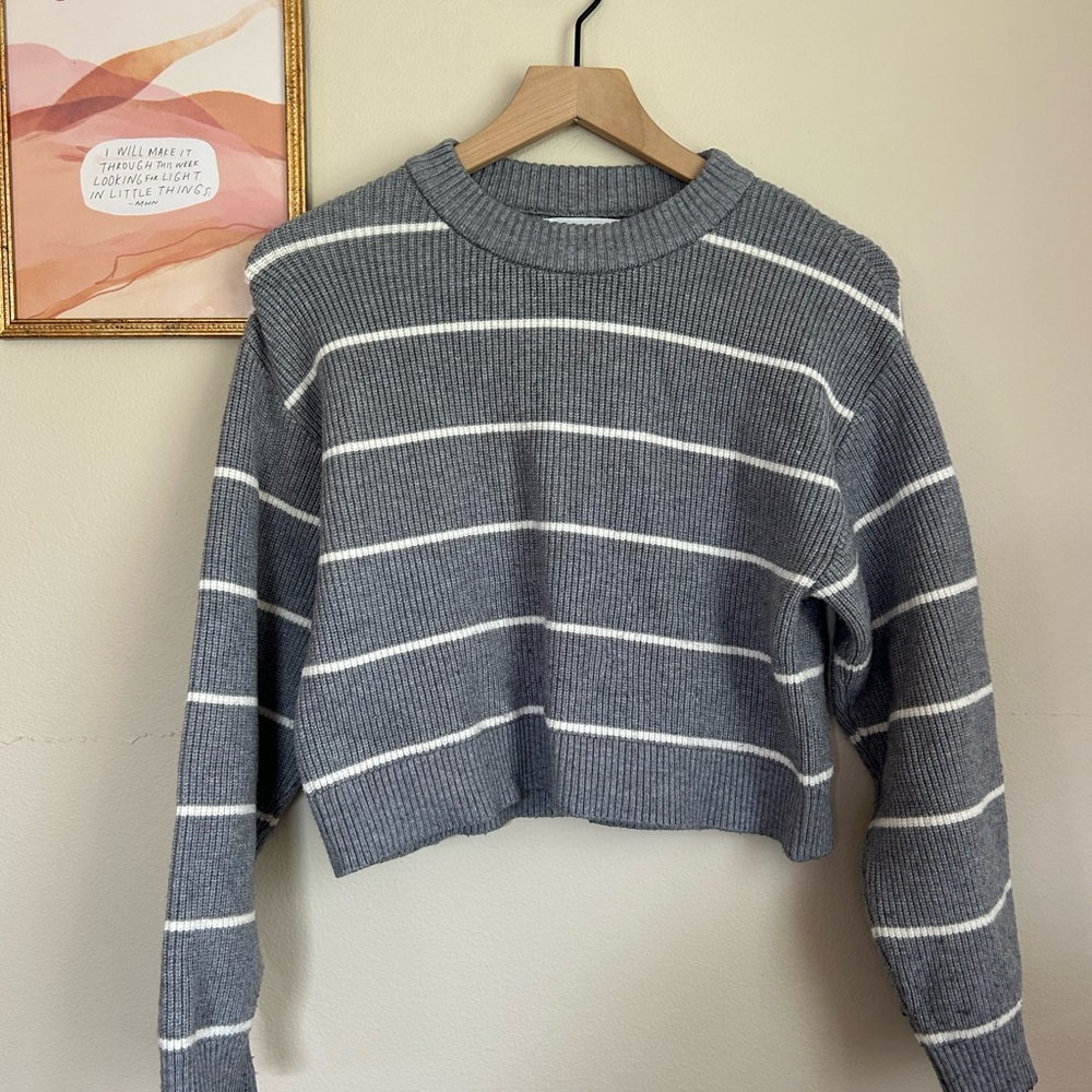 Zara Gray and White Striped Cropped Sweater - Women